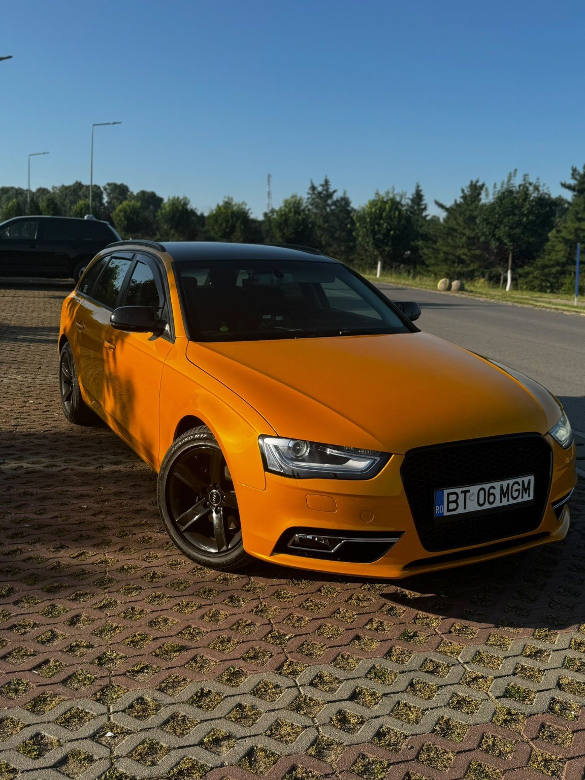 TaxiBT Botoșani – mașina taxi