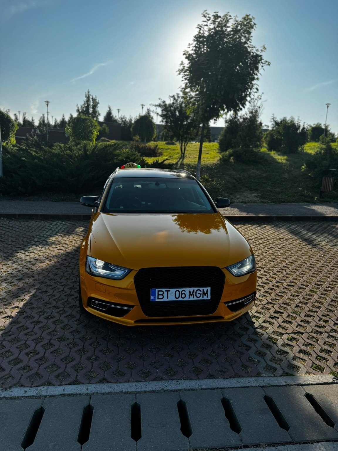 Mașina TaxiBT Botoșani